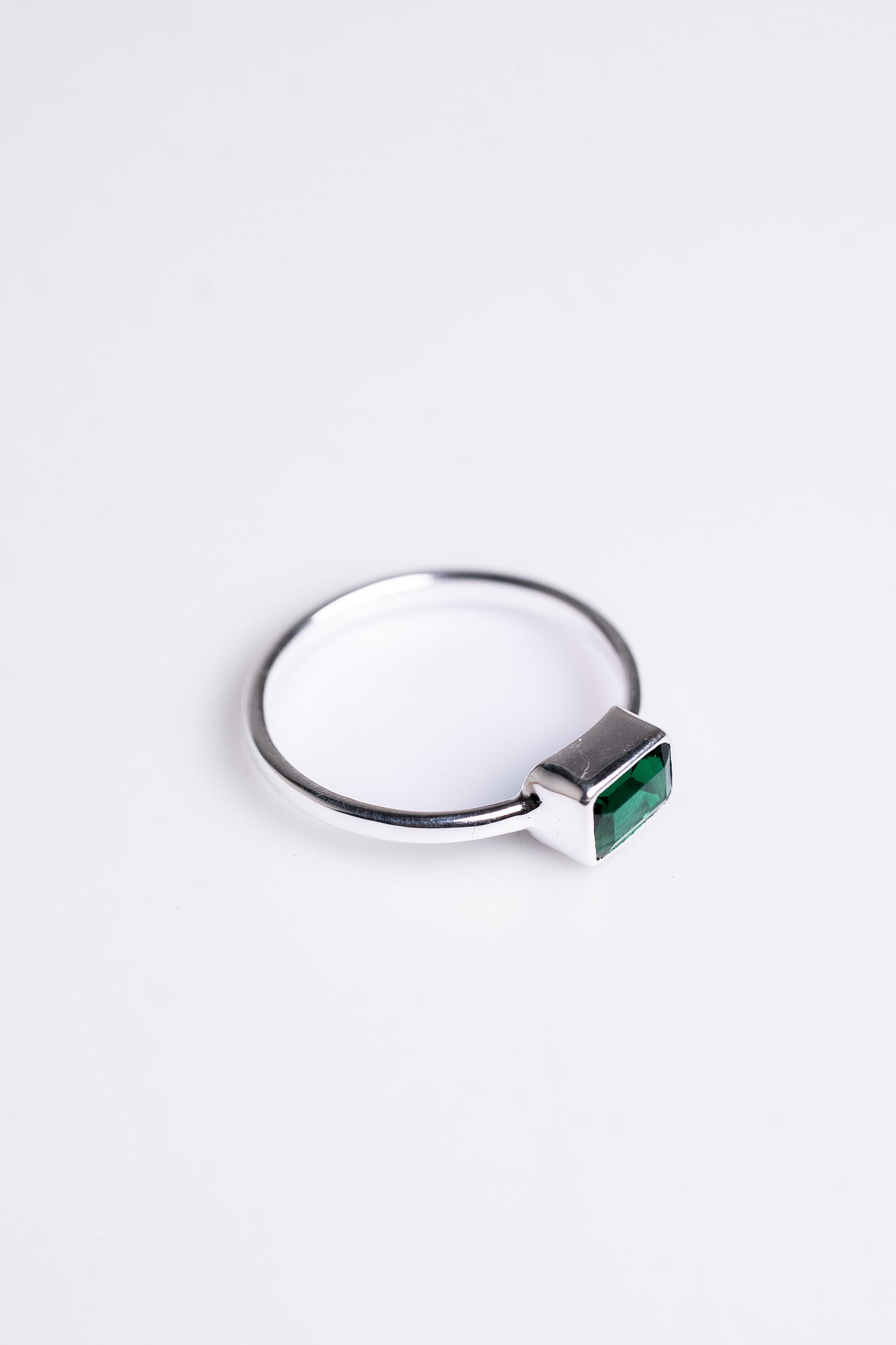 Horizontal Heirloom Emerald