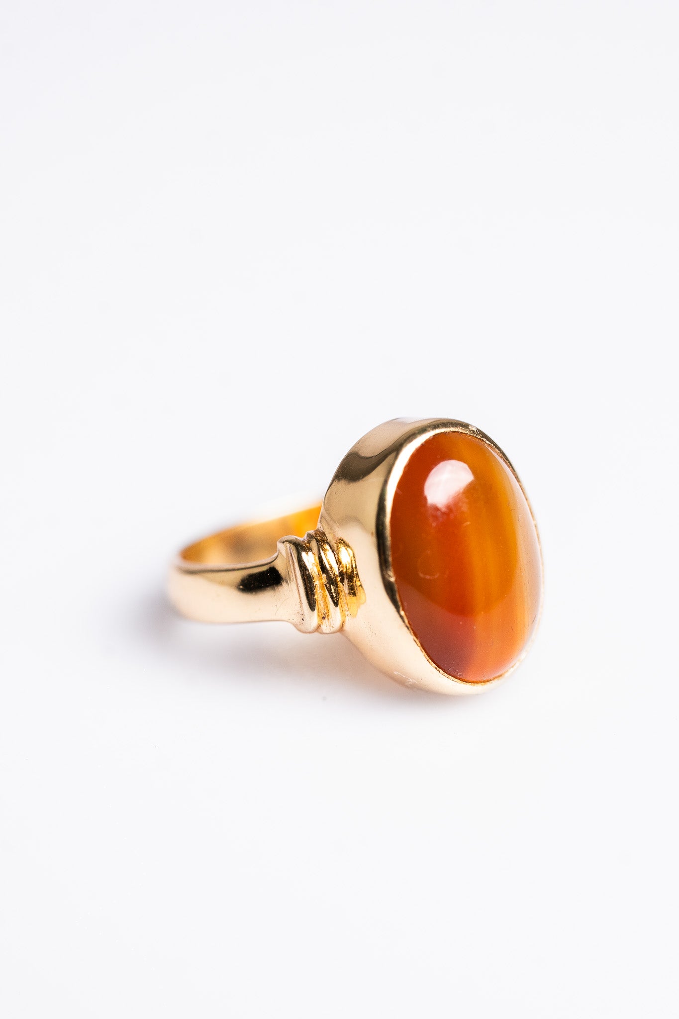 Oval Throne Agate
