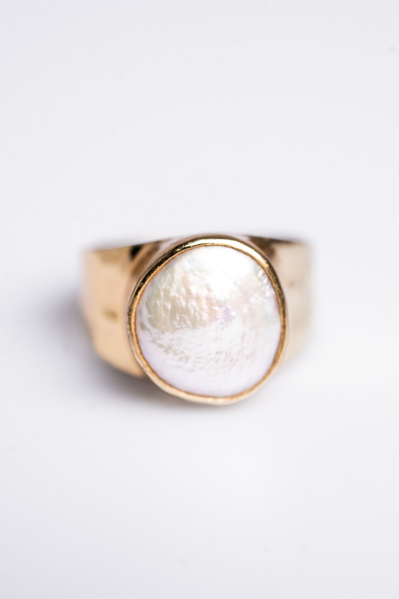 Mermaid Hammered Band Pearl